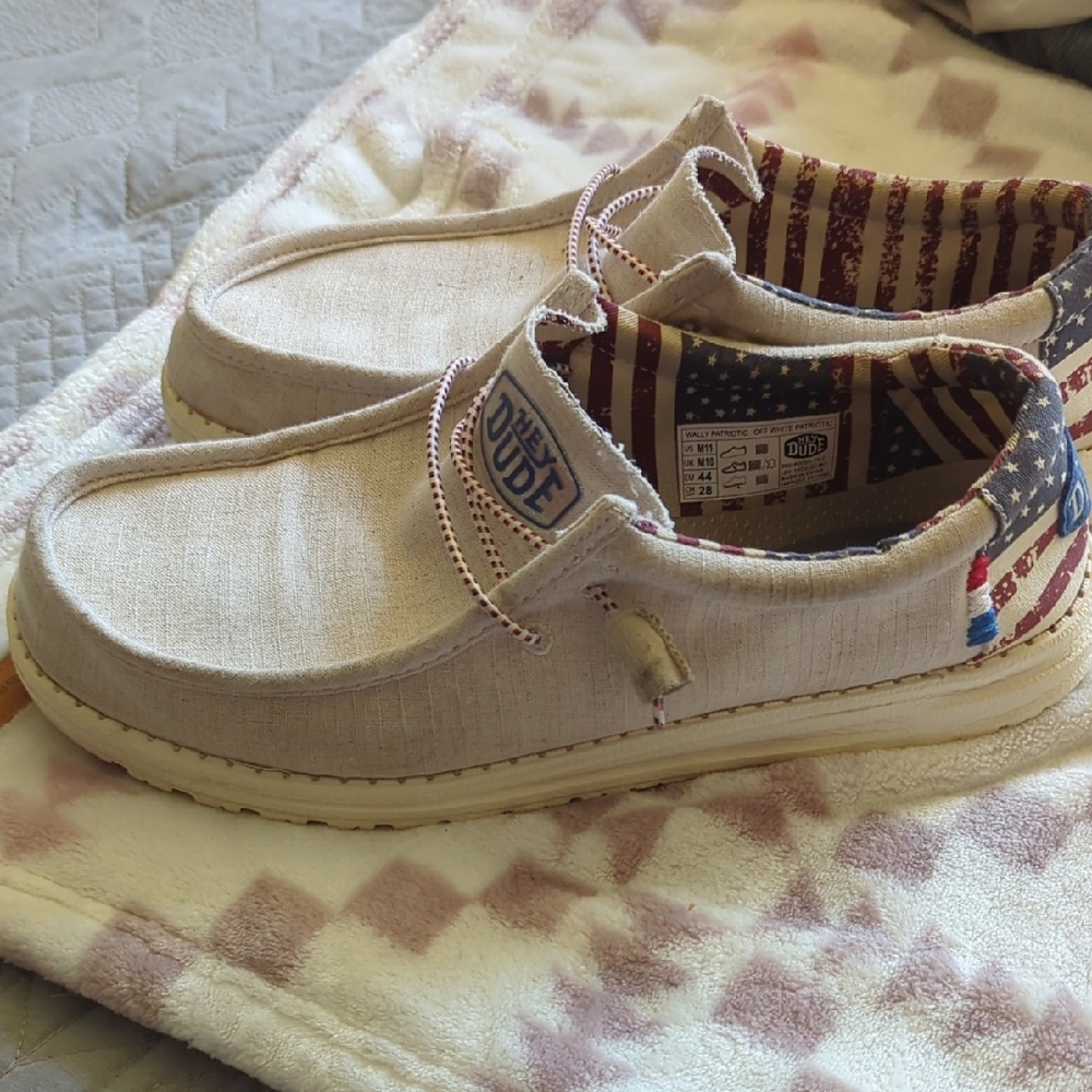 Hey Dude Men's Cream Casual Shoes